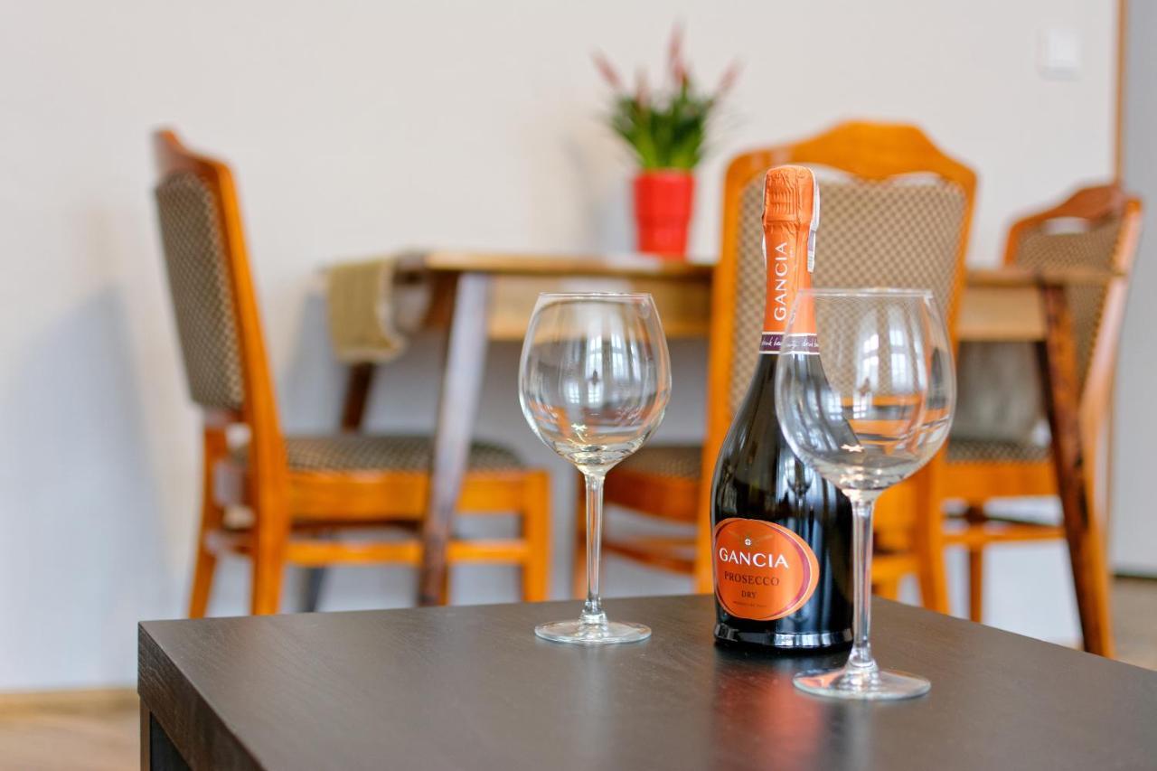 Apartament Pod Krasnalem Wroclovkiem Apartment Вроцлав Екстериор снимка